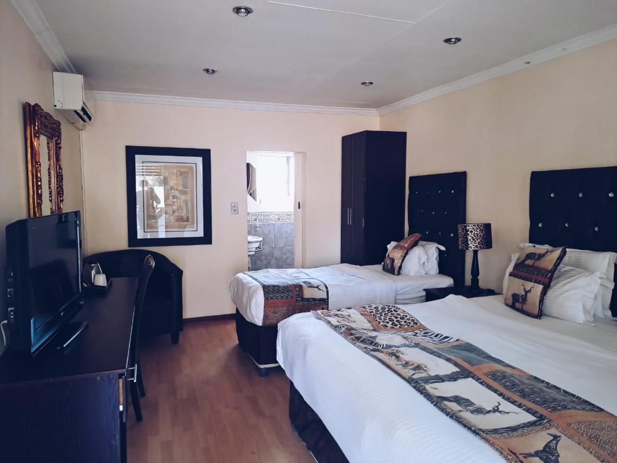 Ecotel Premier Lodge & Conference Centre Беноні Екстер'єр фото