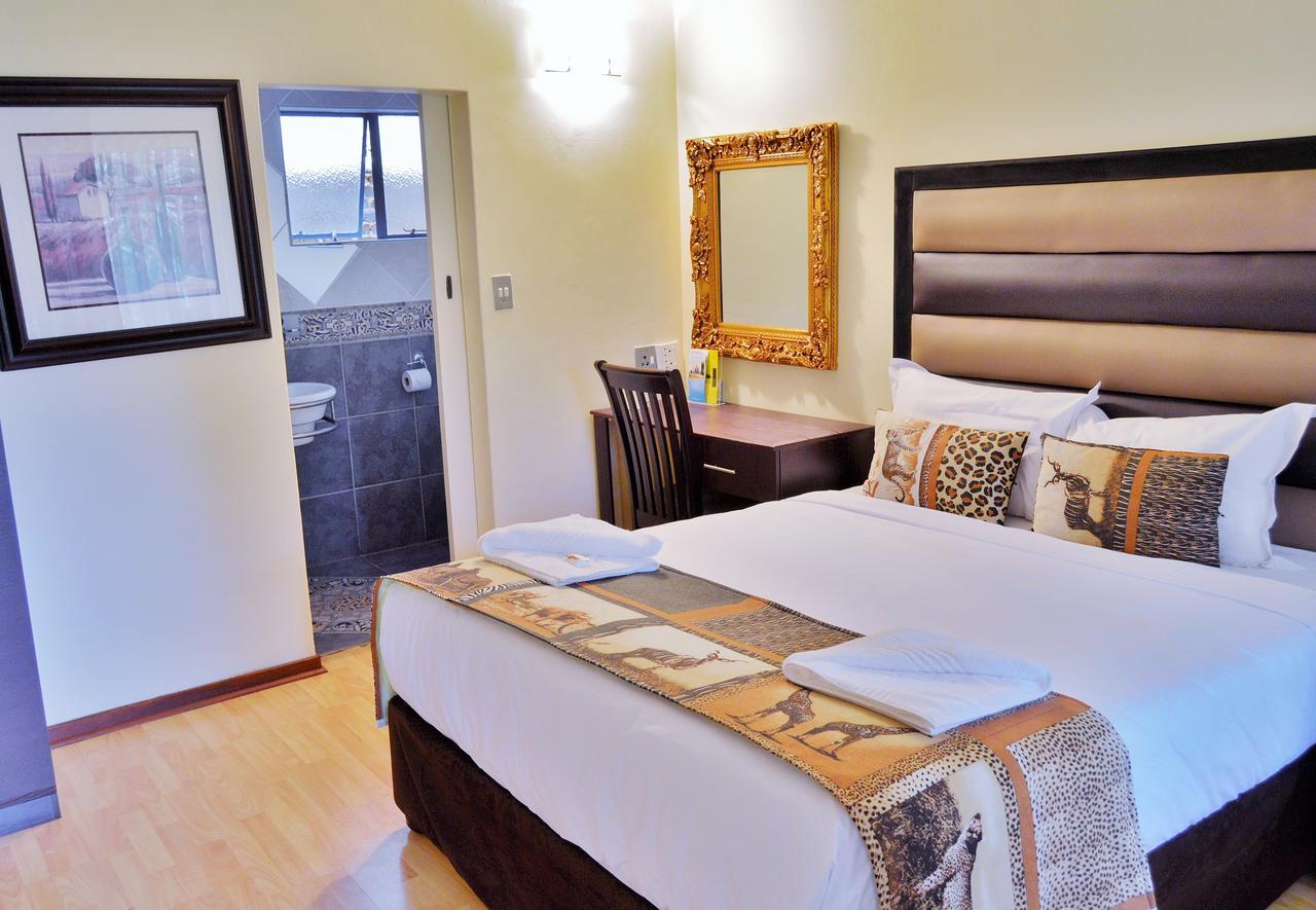Ecotel Premier Lodge & Conference Centre Беноні Екстер'єр фото
